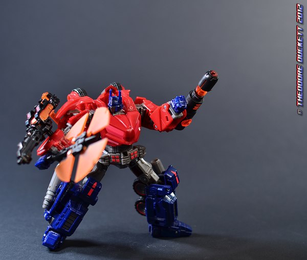 Dream Maker WFC 01 Upgrade Kit For Transfomers War For Cybertron Optimus Prime Video Review (1 of 1)